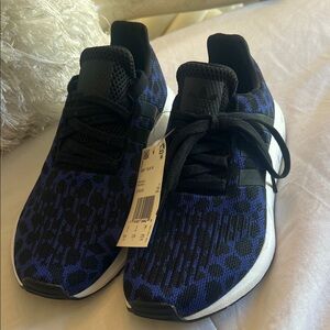 adidas Women's Black and Blue Athletic Sneakers